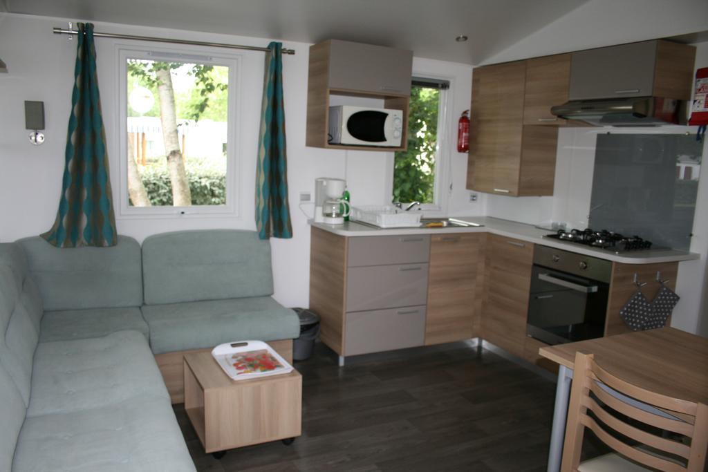 Mobile Home,318509357:JPEG
